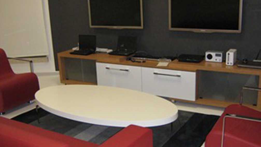 Teknoloji Sergi Salonu 13